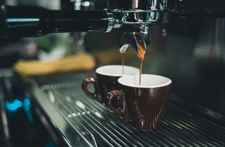 Ekspresy do kawy DeLonghi – czym się wyróżniają?